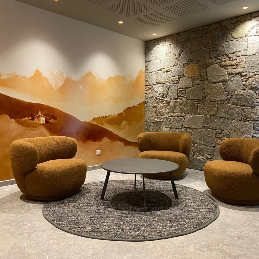 Peinture murale hall d'immeuble